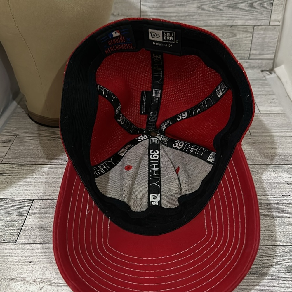Texas Rangers red distressed fitted baseball cap hat size medium/ large - Picture 6 of 7